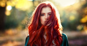 رنگ موی قرمز بدون دکلره
